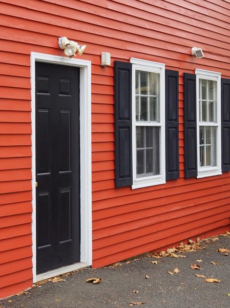 Cost of Red Vinyl Siding Installation in Racine