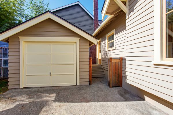 Cost of Garage Siding Replacement in Racine