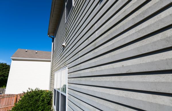 Cost of Vinyl Siding Panel Replacement in Racine